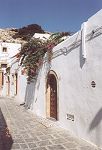 in einer Gasse von Lindos